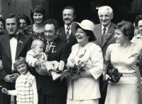 Druhá svatba, 1975