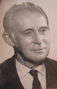 Manžel Eduard Jelínek