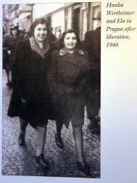 Hana Wertheimerová a Ela Weisbergerová po válce v Praze