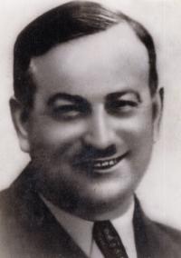 Tatínek Bedřich Wertheimer, 1937-1938