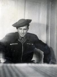 Pamětník Miroslav Karmazin-Pin na fotografii