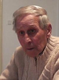 Z natáčení vzpomínek ve skautské klubovna na Pražmě (16. dubna 2014)