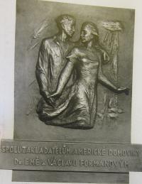 Commemorative plaque of Mr. and Mrs. Forman, co-founders and principals of the American Home for many years