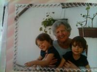 Věra Weberová a vnoučata