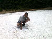 Rudolf Kovařík při fenologické obchůzce pro ČHMÚ, okolí Šindelové, 2013