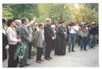 x57 - Odhalení symbolického hrobu Vladimíra Petřka na Valašském Slavíně - Rožnov pod Radhoštěm 2005