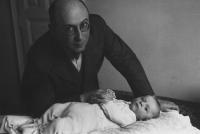 David Fischer with son Albert - Avri