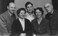 Rodina Fischerova-Perlova, 1949