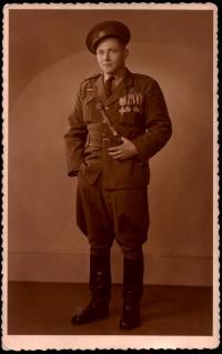 Vasil Korol po válce 1945