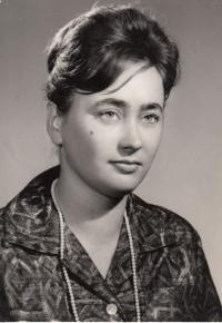 Pákh Tibor's wife, Edit in the sixties