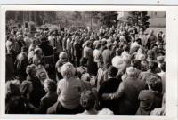 Při kladení věnců k padlým americkým letcům v rámci akce SPUSA