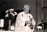 P.Vojtěch Frélich, salesián, 3 roky u PTP, 4,5 roku za podvraceni republiky, Halenkovice, 1984