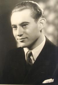 Josef v roce 1943