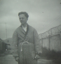 Ervín Šolc po 2. světové válce v zajateckém táboře v Itálii