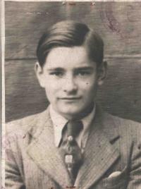 Arnošt Hrudník, photo from a war-time ID Card