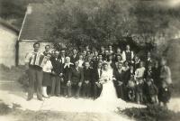 The wedding of Marie Moravčíková and Adam from Poland in Paissy