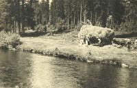 Mowing meadows by the Vltava River near Stožec in the 1930s