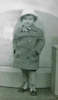 Milan Vlček v dětství