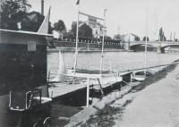 Půjčovna loděk v Přerově, kterou vlastnil otec