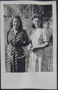 Pamětnice s přítelkyní