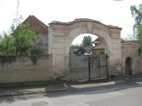 Gate to Tůma farm in Kojetice, 2011