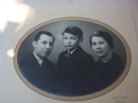 Karel Floss s rodiči