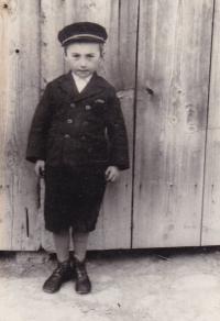 1934 - Josef v dětství