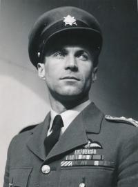 1948 Jaroslav Hlaďo