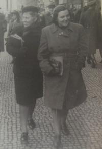 Eva Smolková - Keulemansová vpravo