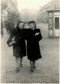 Eva on the left, in Prague after the Second world war