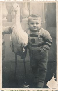 J. Mundil with stork