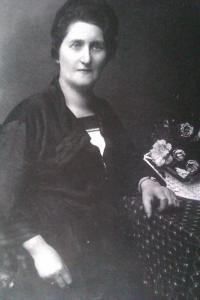 Her grandmother Róza