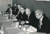 Milan Hejný - schůze, Praha, 1991