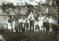 Children of Kania family (1933)