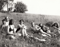 Silvestra Chnápková with her friends