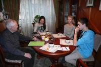 S žáky při natáčení vzpomínek