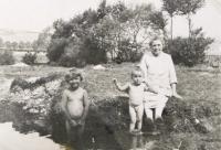 Věra Fexová roz. Lerchová - mládí