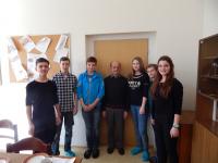 Otto Seidler se studenty během natáčení