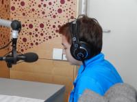 Studentský tým při práci na reportáži