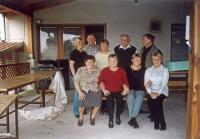 Václav Kelnar (horní řada druhý zprava) s rodinou