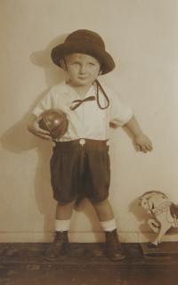 Jindra Hojer, cca 1927