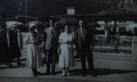 In front of the restaurant "Paroloď" (Děčín in 1930's, HB's parents are the third and the forth left)