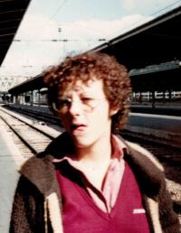 Carole Paris před odjezdem, listopad 1982