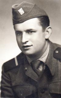 Ladislav Jůna v uniformě PTP
