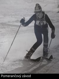 Participant of the skiing competition "Orange Race"