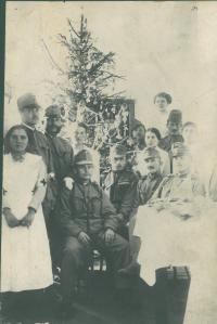 Josef Kverka, Libuše´s father sitting, hospital of the Austrian Army, Christmas 1915