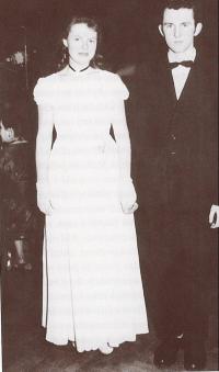 Fotografie z plesu s I. Janžurovou
