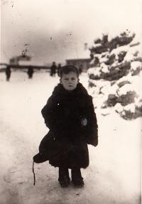 Před odjezdem ze SSSR, 1938