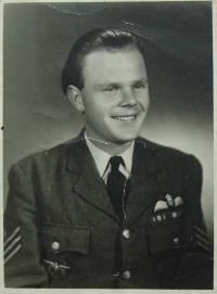 Milan Malý v roce 1944