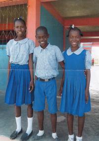 adoptivní dcera vlevo